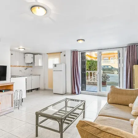 St James Hill Studio Apartment